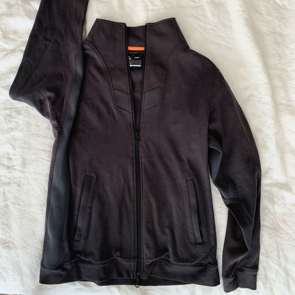 Never Worn Men’s ASICS dark Grey full zip jacket